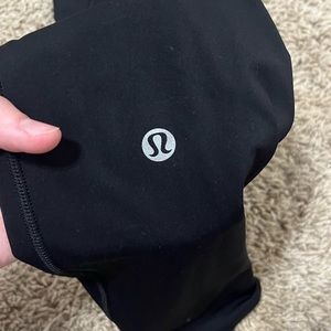 perfect condition black fast and free lululemon leggings 25”